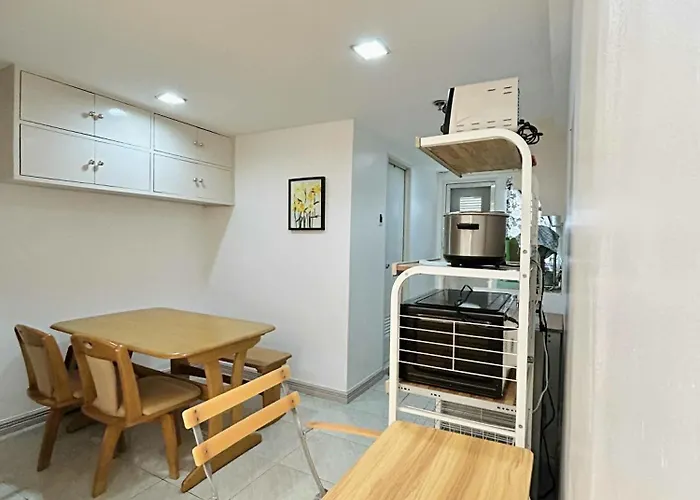 Apartment Comfy, Arneta Cntr,1 Bdrm, Loft, Smrt Tv, Spacious *